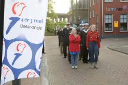 4-5-2022, rotterdam, dodenherdenking oud-ijsselmonde, oorlogsmonument adriaen janszkerkfoto rob kamminga