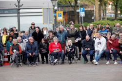 4-5-2022, rotterdam, dodenherdenking oud-ijsselmonde, oorlogsmonument adriaen janszkerkfoto rob kamminga