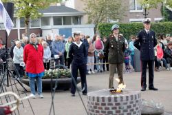 4-5-2022, rotterdam, dodenherdenking oud-ijsselmonde, oorlogsmonument adriaen janszkerkfoto rob kamminga
