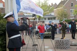 4-5-2022, rotterdam, dodenherdenking oud-ijsselmonde, oorlogsmonument adriaen janszkerkfoto rob kamminga