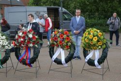 4-5-2022, rotterdam, dodenherdenking oud-ijsselmonde, oorlogsmonument adriaen janszkerkfoto rob kamminga