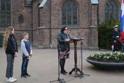 4-5-2022, rotterdam, dodenherdenking oud-ijsselmonde, oorlogsmonument adriaen janszkerkfoto rob kamminga