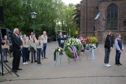 4-5-2022, rotterdam, dodenherdenking oud-ijsselmonde, oorlogsmonument adriaen janszkerkfoto rob kamminga