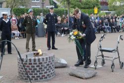 4-5-2022, rotterdam, dodenherdenking oud-ijsselmonde, oorlogsmonument adriaen janszkerkfoto rob kamminga