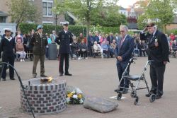 4-5-2022, rotterdam, dodenherdenking oud-ijsselmonde, oorlogsmonument adriaen janszkerkfoto rob kamminga