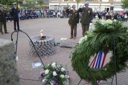 4-5-2022, rotterdam, dodenherdenking oud-ijsselmonde, oorlogsmonument adriaen janszkerkfoto rob kamminga