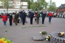 4-5-2022, rotterdam, dodenherdenking oud-ijsselmonde, oorlogsmonument adriaen janszkerkfoto rob kamminga