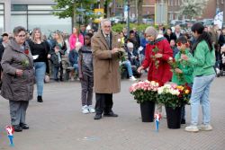 4-5-2022, rotterdam, dodenherdenking oud-ijsselmonde, oorlogsmonument adriaen janszkerkfoto rob kamminga