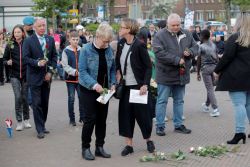 4-5-2022, rotterdam, dodenherdenking oud-ijsselmonde, oorlogsmonument adriaen janszkerkfoto rob kamminga