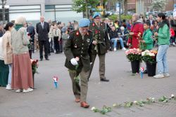 4-5-2022, rotterdam, dodenherdenking oud-ijsselmonde, oorlogsmonument adriaen janszkerkfoto rob kamminga