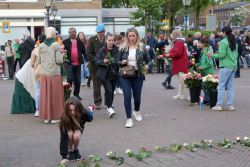 4-5-2022, rotterdam, dodenherdenking oud-ijsselmonde, oorlogsmonument adriaen janszkerkfoto rob kamminga