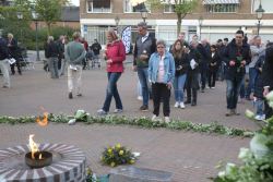 4-5-2022, rotterdam, dodenherdenking oud-ijsselmonde, oorlogsmonument adriaen janszkerkfoto rob kamminga